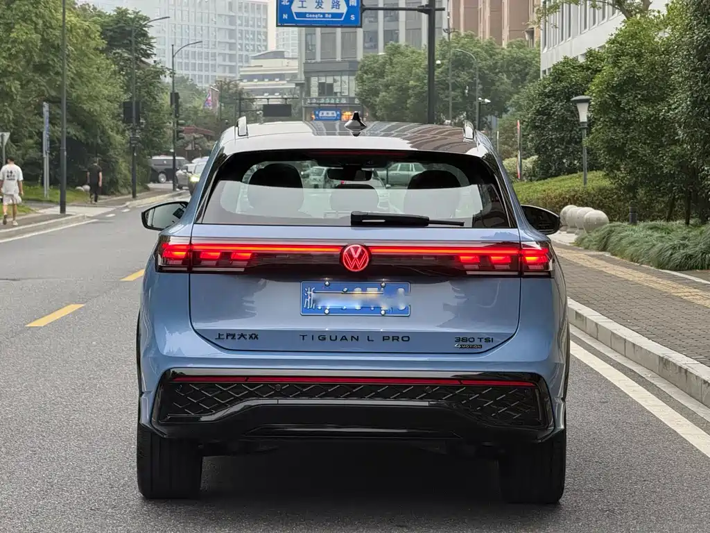 Volkswagen Tiguan L — миниатюра 5