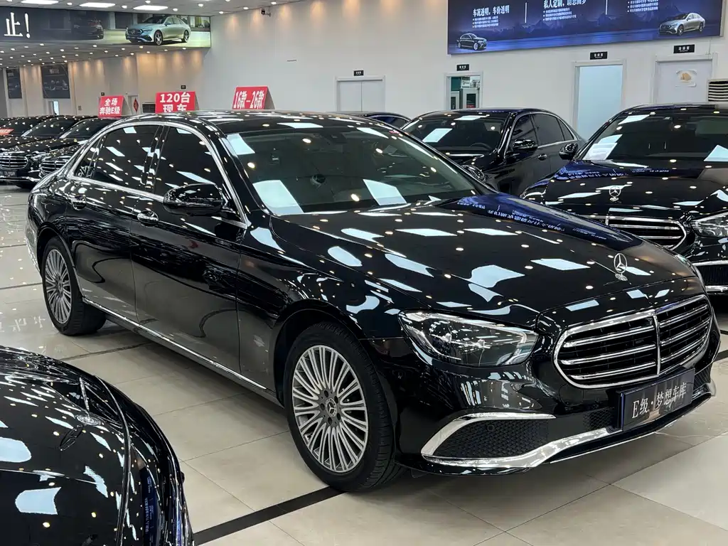 Mercedes-Benz E-Class — миниатюра 2