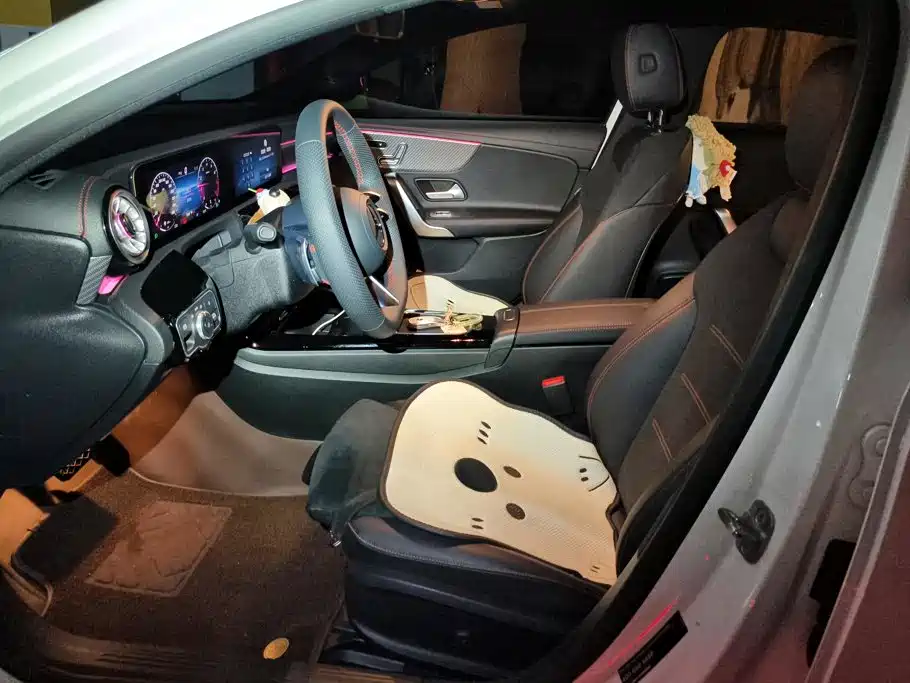 Mercedes-Benz A-Class — миниатюра 9