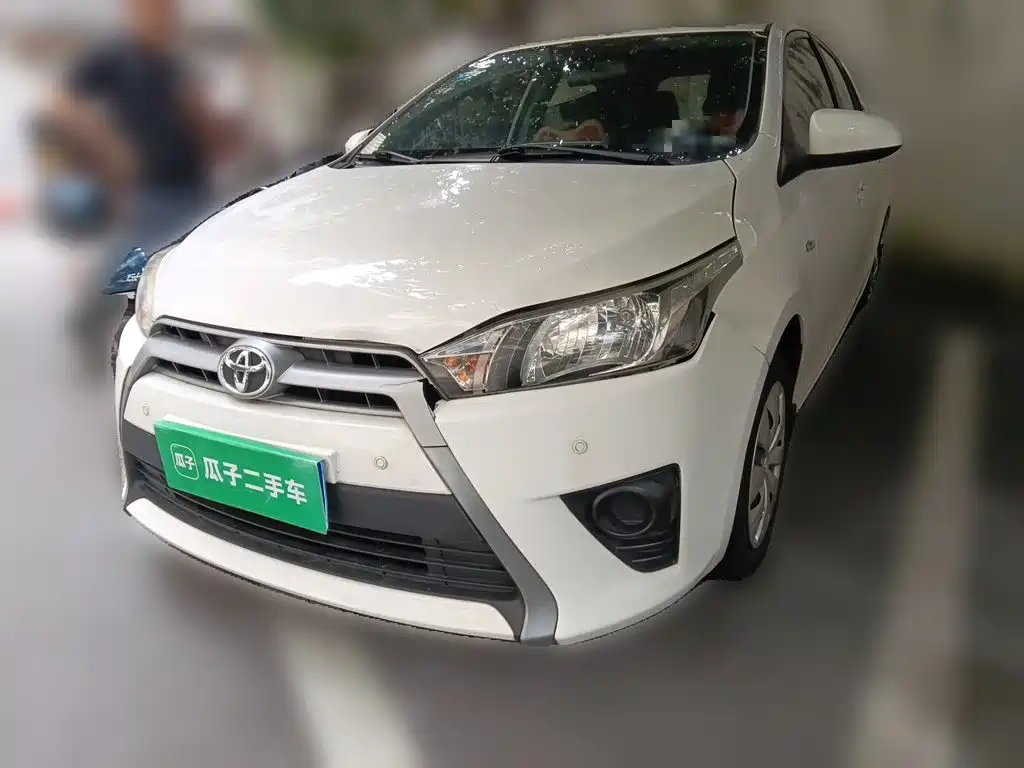 Toyota Yaris L