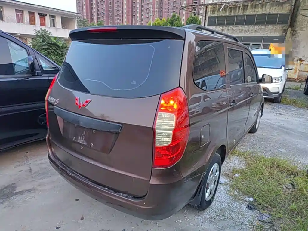 Wuling Hongguang — миниатюра 7