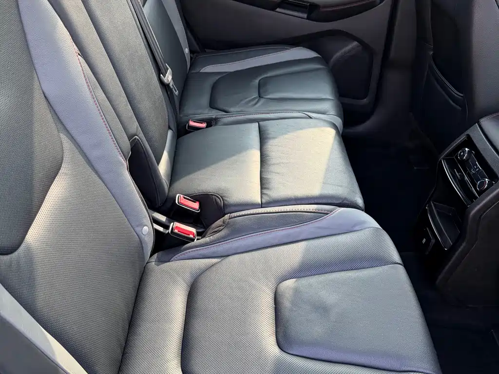 Ford Edge — миниатюра 12
