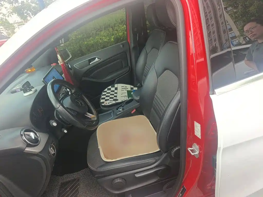 Mercedes-Benz B-Class — миниатюра 8