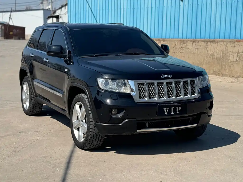 Jeep Grand Cherokee (Import) 2013