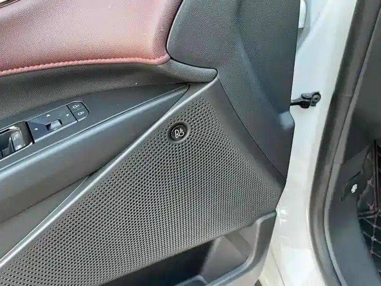 Ford Mondeo — миниатюра 13