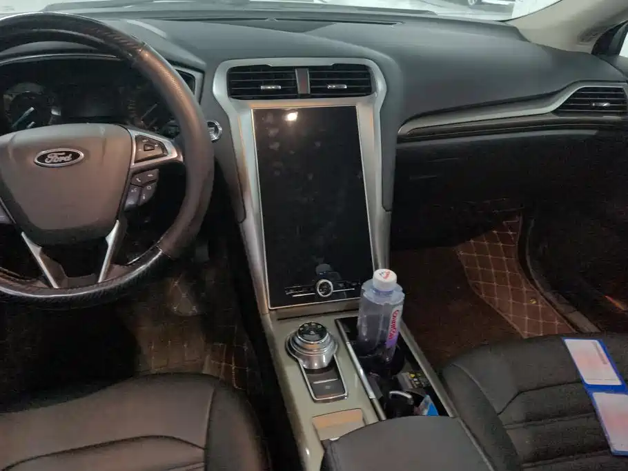Ford Mondeo — миниатюра 13