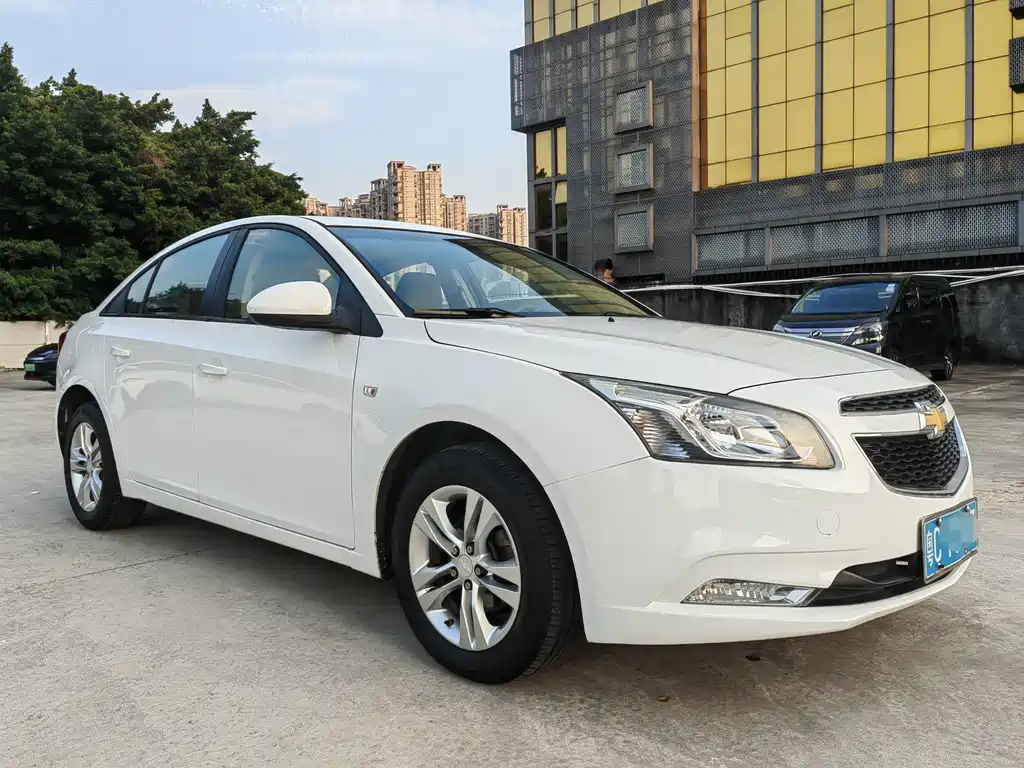 Chevrolet Cruze — миниатюра 5
