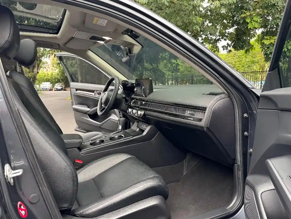 Honda Civic 2022 240TURBO CVT
