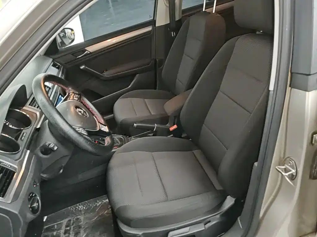 Volkswagen Bora — миниатюра 15