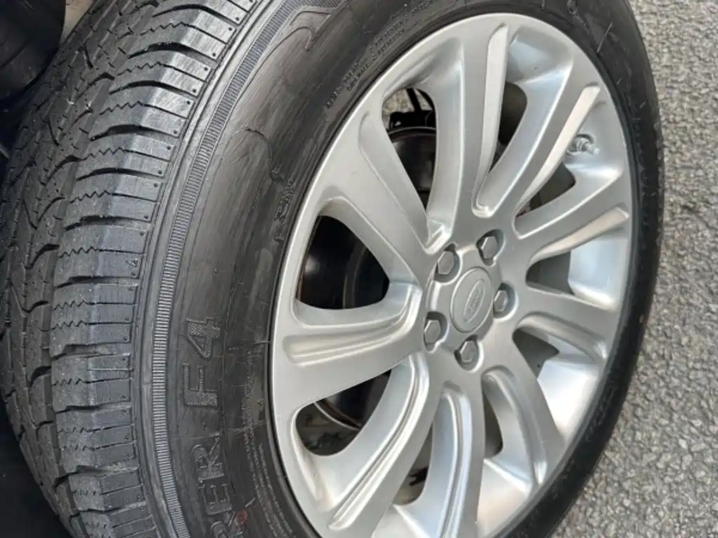 Land Rover Discovery Sport — миниатюра 16