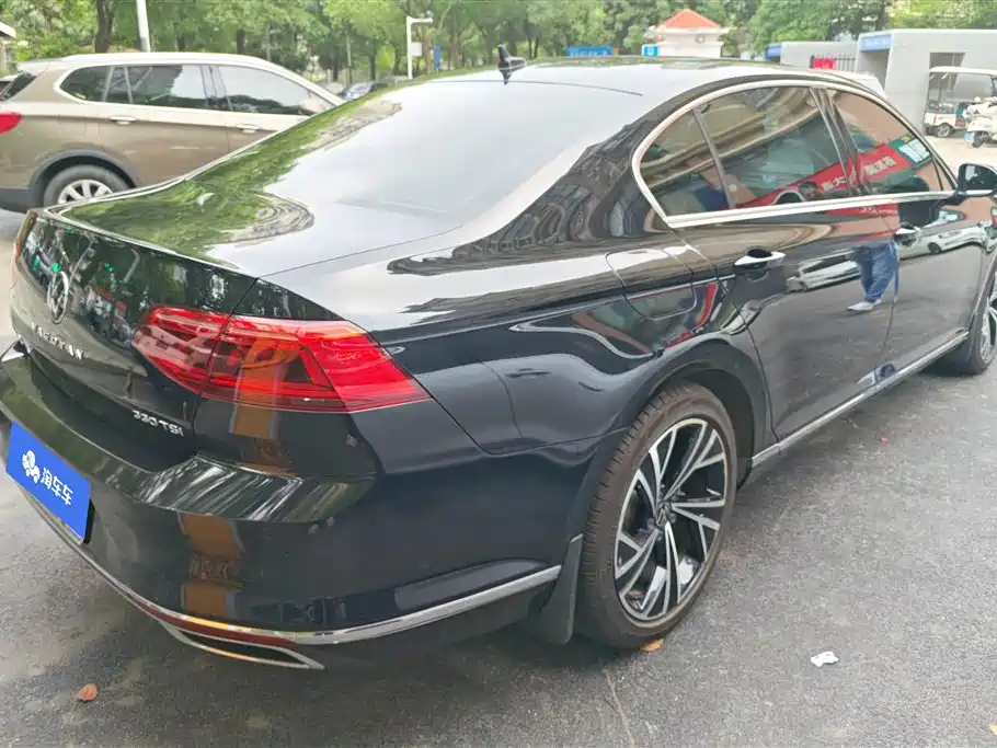 Volkswagen Magotan 2021 330TSI DSG 30