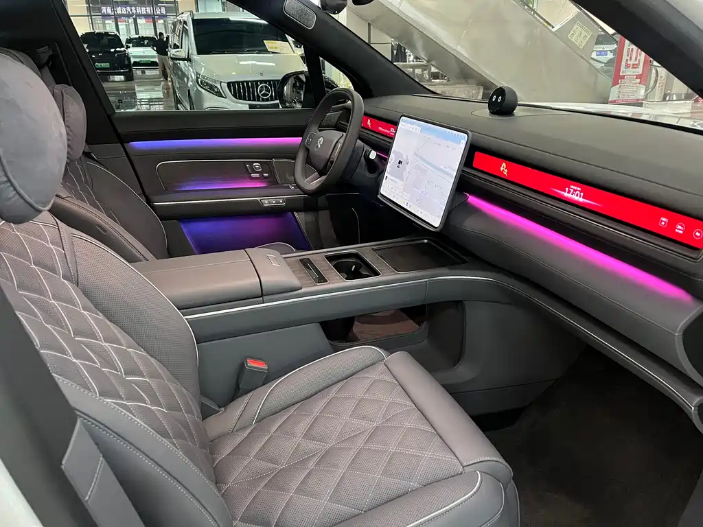 NIO ES8 2026 мест Executive Luxury