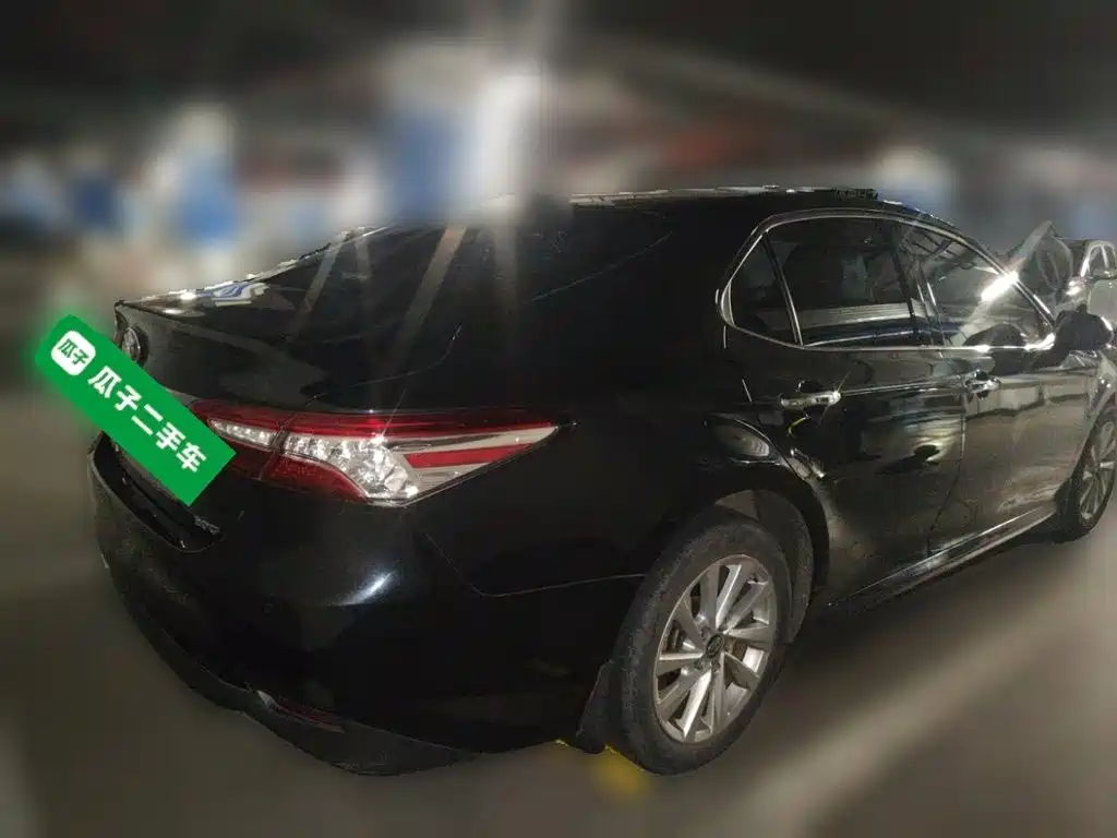 Toyota Camry 2021 — фото 4