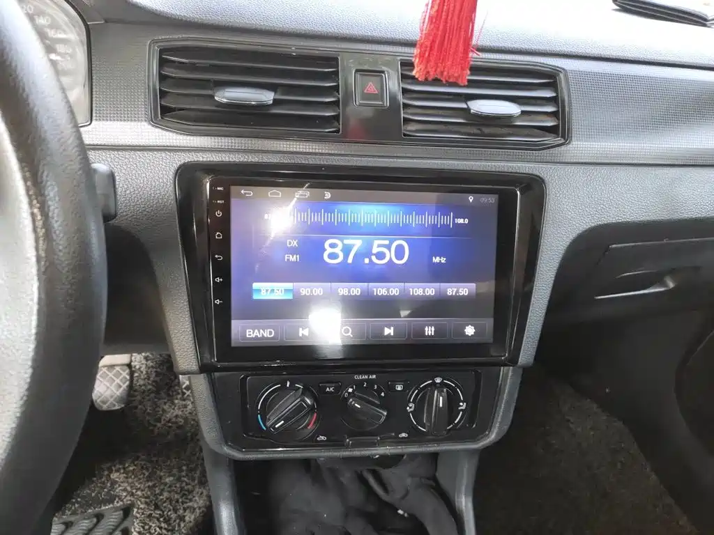 Volkswagen Santana — миниатюра 14