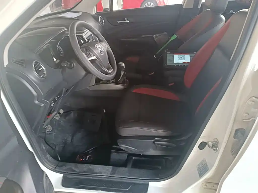 Changan CS15 — миниатюра 15