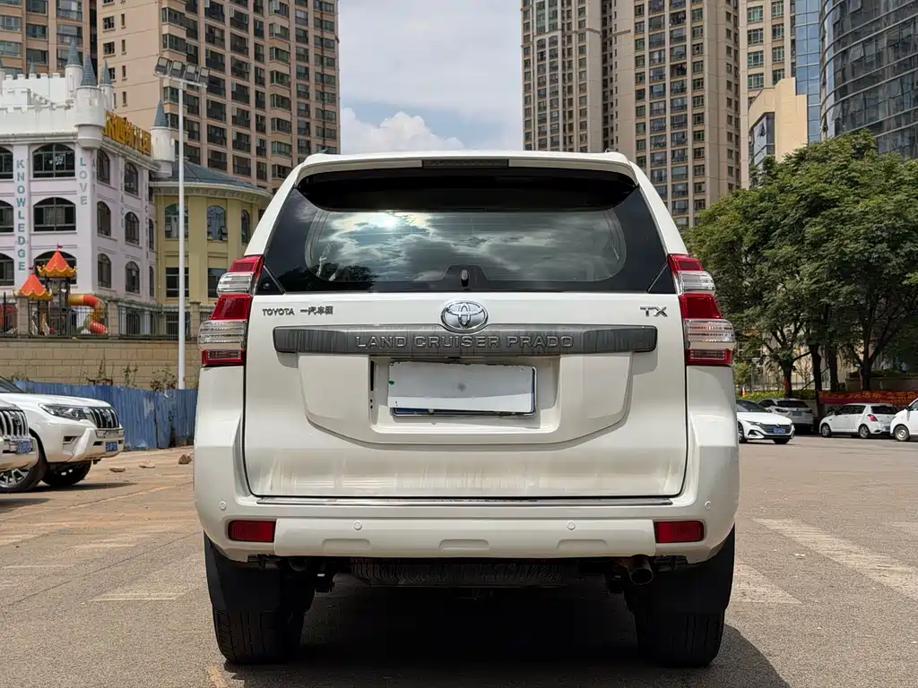 Toyota Prado — миниатюра 6