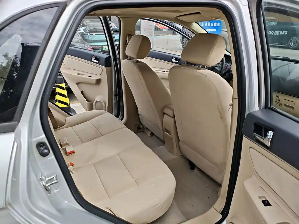 BAIC E-Series — миниатюра 9