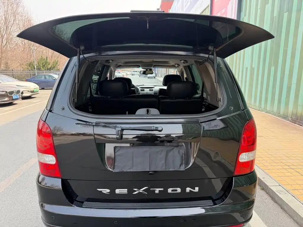 SsangYong Rexton — миниатюра 9