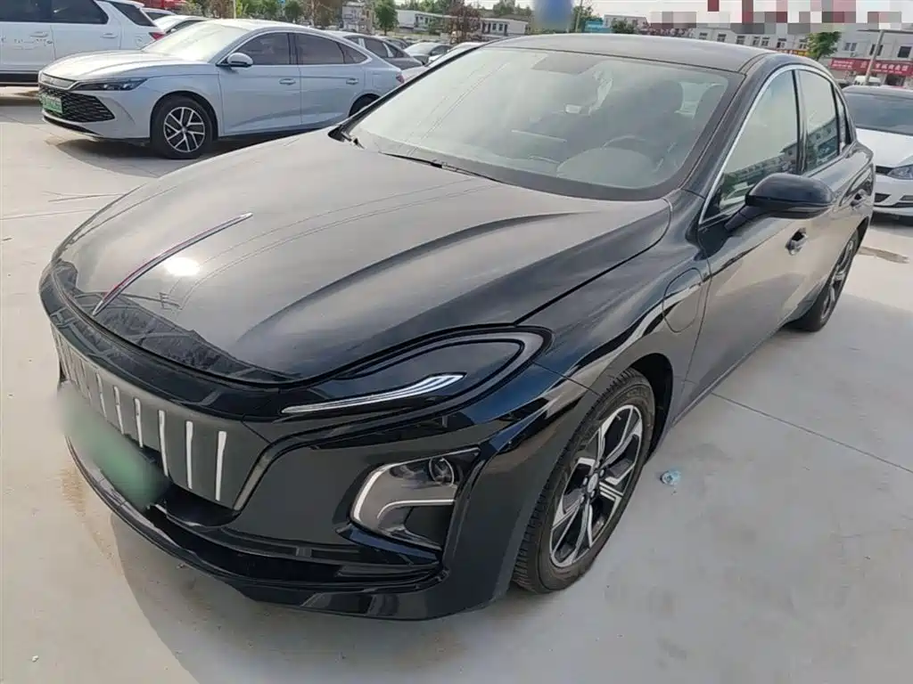 Hongqi Hongqi E-QM5 2024