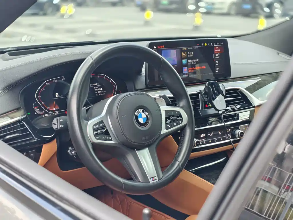 BMW 6 SeriesGT 2021 — фото 10