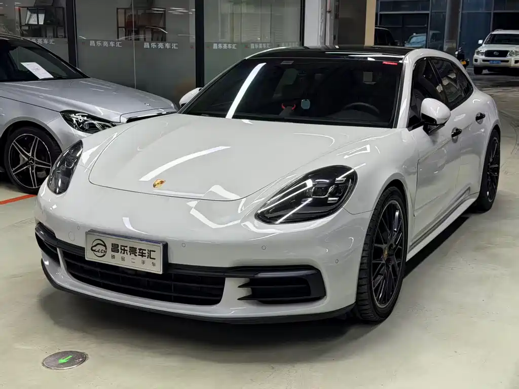 Купить Porsche Panamera
