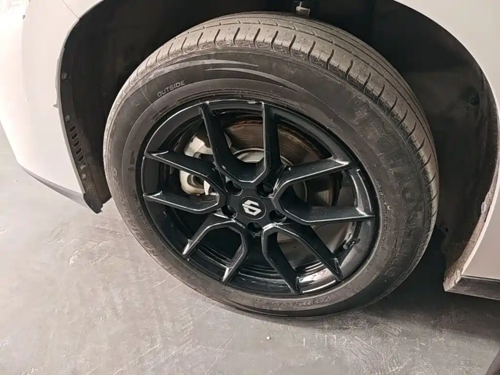 Leapmotor Leapmotor C10 — миниатюра 25