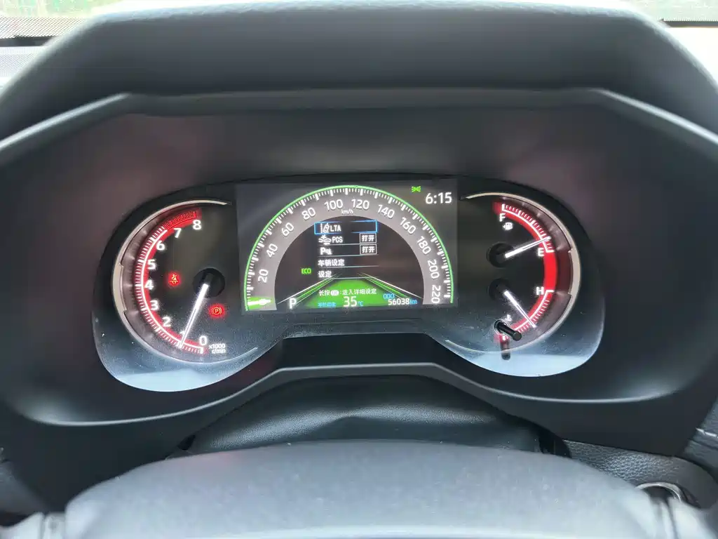 Toyota RAV4 — миниатюра 17