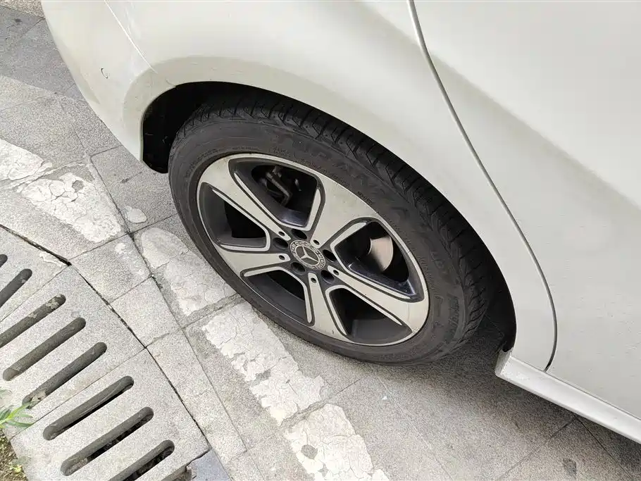Mercedes-Benz B-Class B 2018 B 200 Fashion