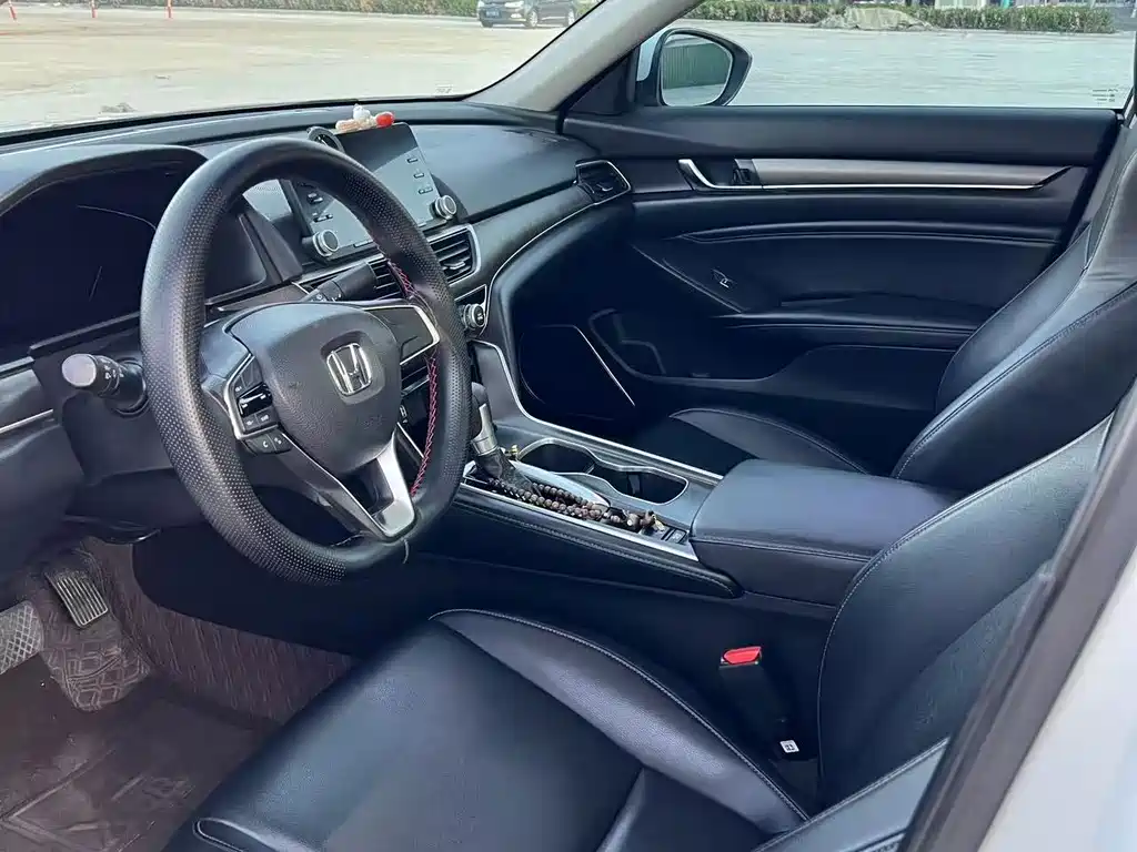 Honda Accord — миниатюра 7