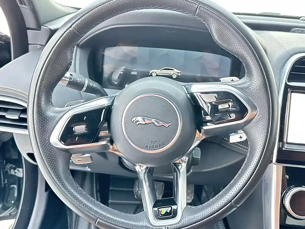 Jaguar XEL 2022 2.0T 200PS R-DYNAMIC Sport
