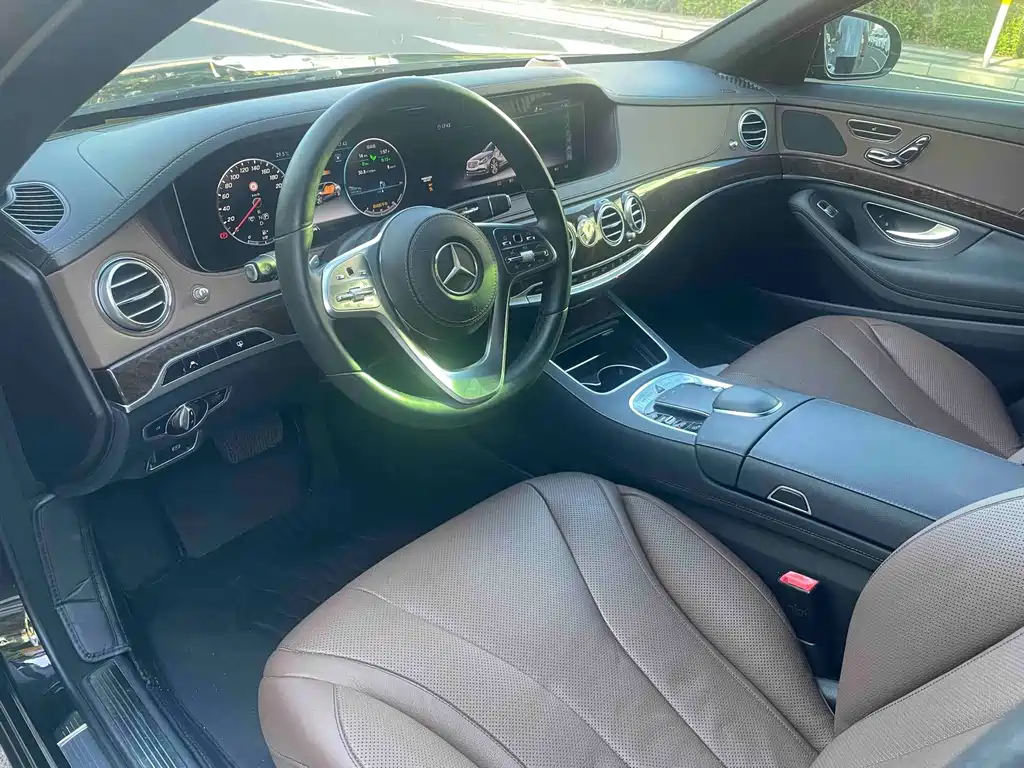 Mercedes-Benz S-Class — миниатюра 10