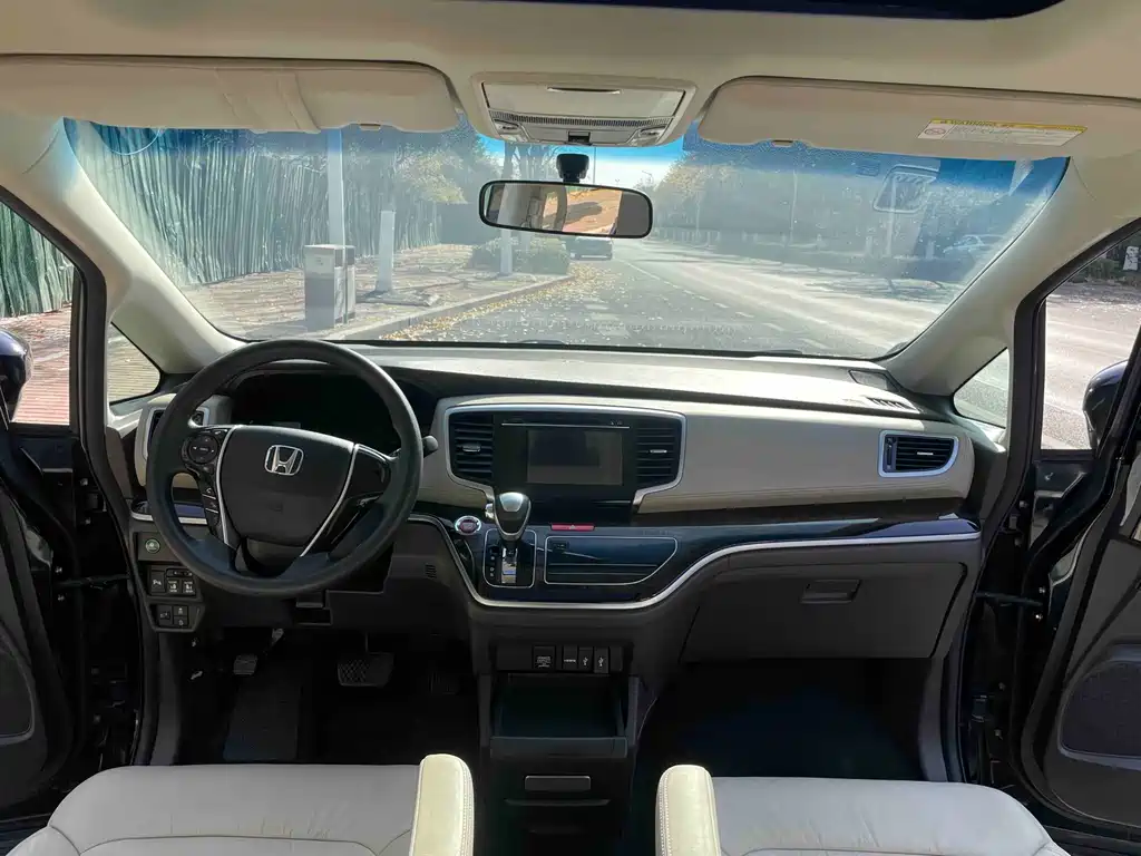 Honda Odyssey — миниатюра 9