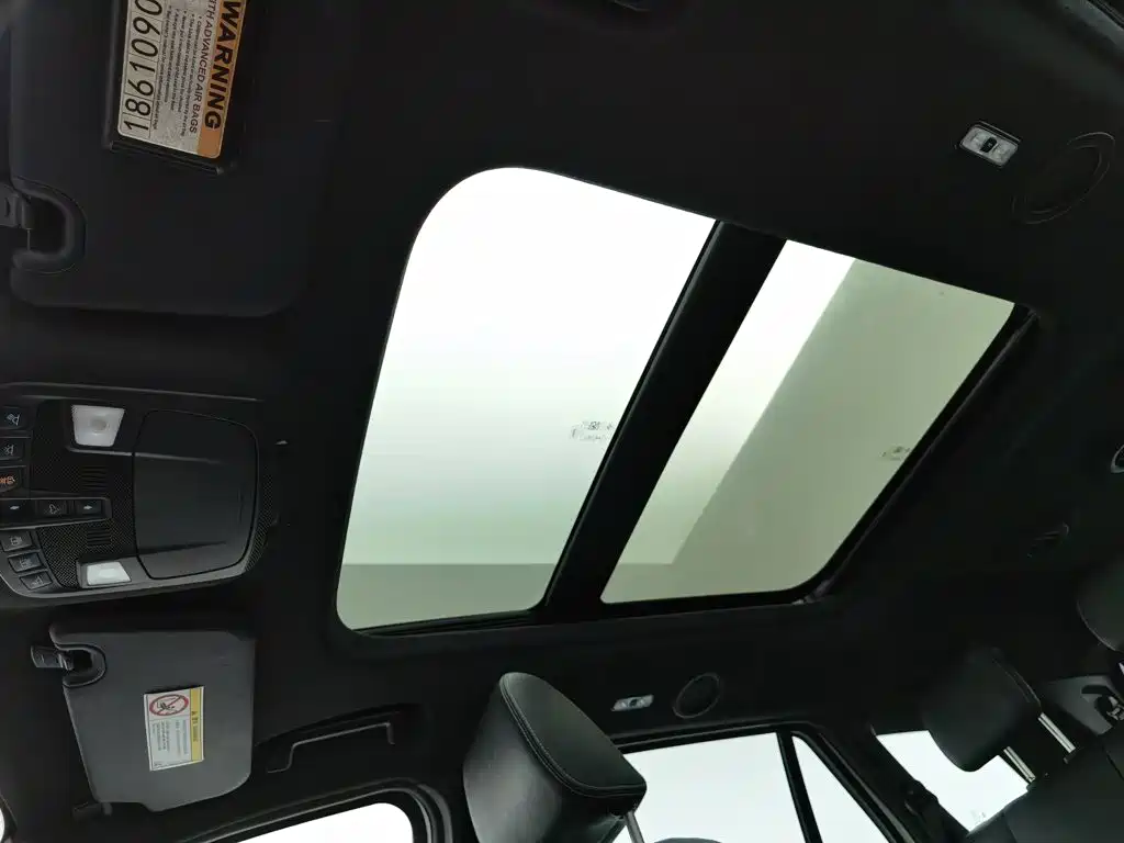 Ford Everest — миниатюра 14