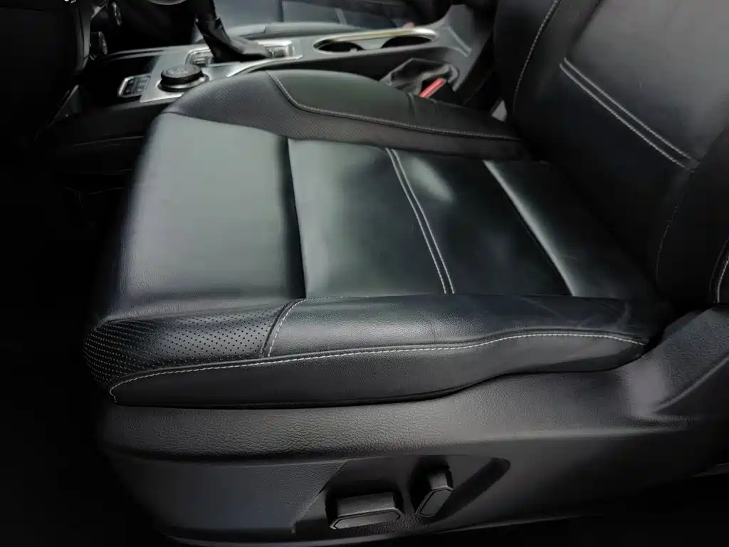 Ford Everest — миниатюра 20