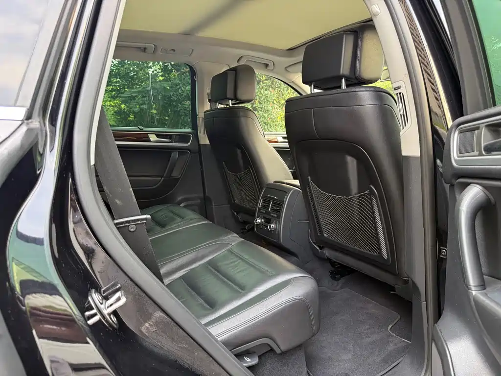 Volkswagen Touareg — миниатюра 12