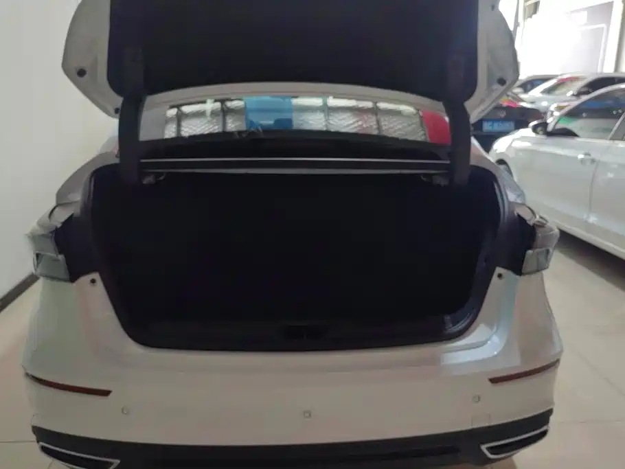 Chery Arrizo 5 PLUS — миниатюра 4