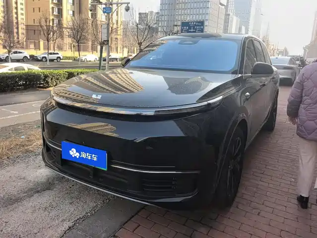 Li Auto IDEAL L8 2023