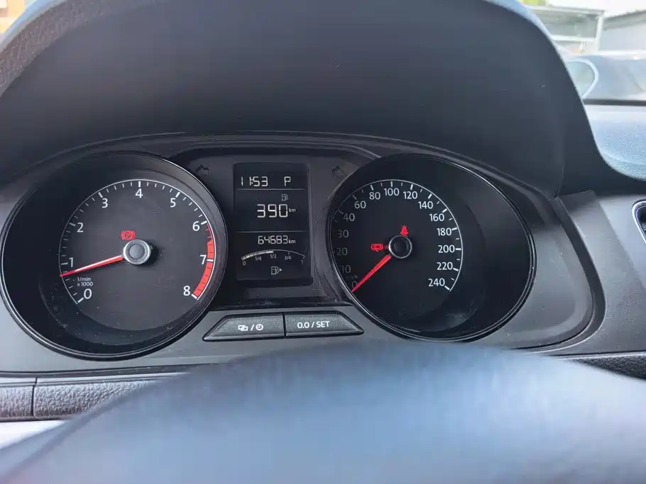 Volkswagen Lavida — миниатюра 13
