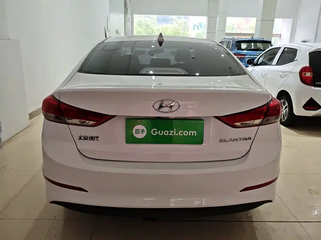 Hyundai Elantra 2020