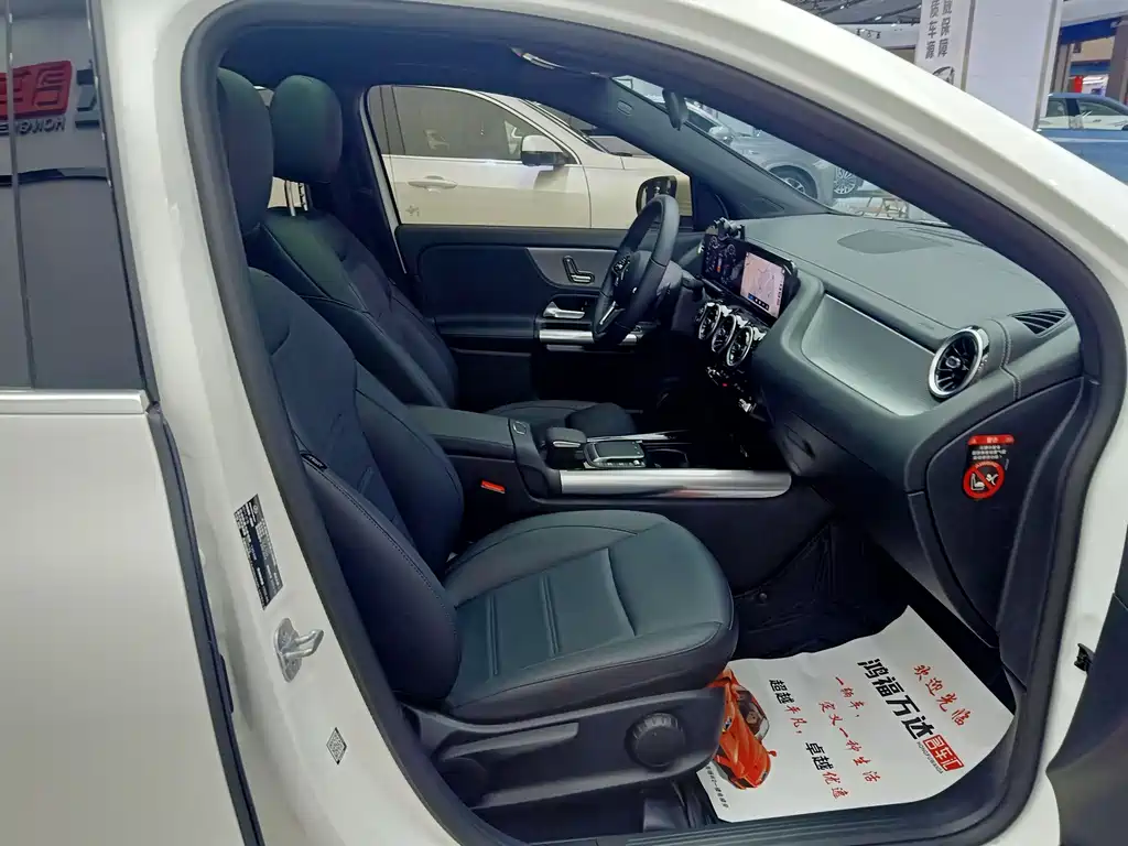 Mercedes-Benz GLA — миниатюра 23