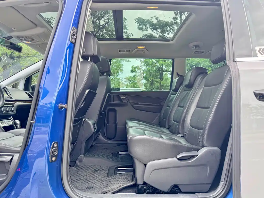 Volkswagen Sharan — миниатюра 7