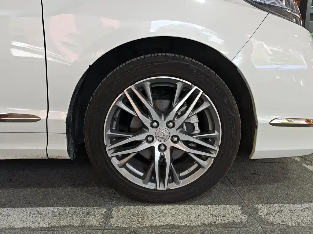 Honda Elysion — миниатюра 18