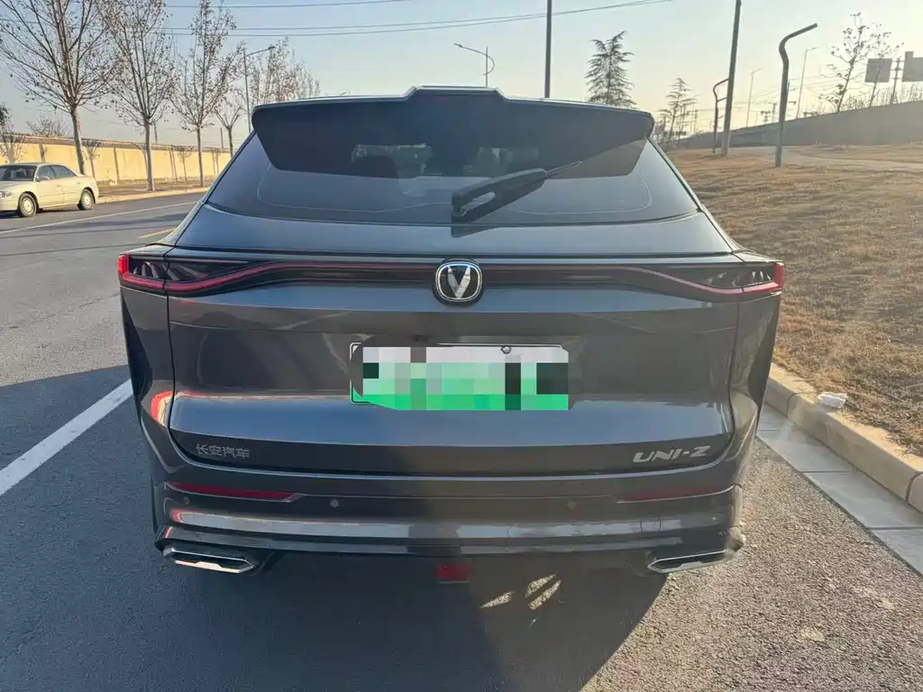 CHANGAN UNI Z NEW ENERGY