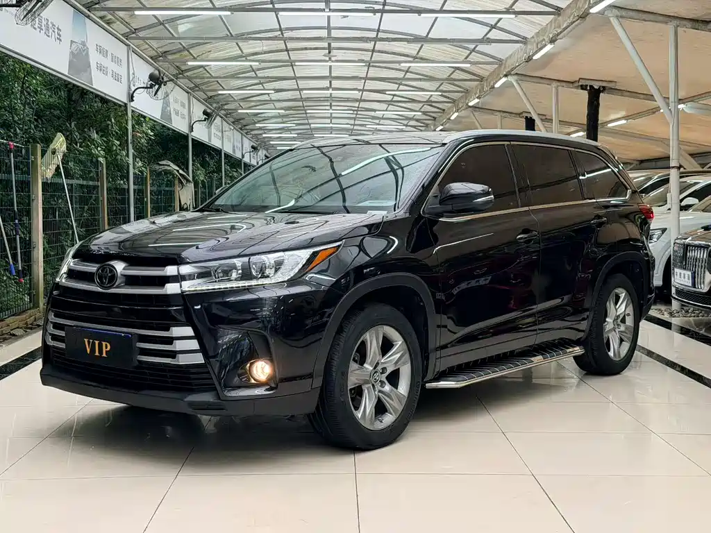 Toyota Highlander 2018 2.0T Luxury 7 мест V