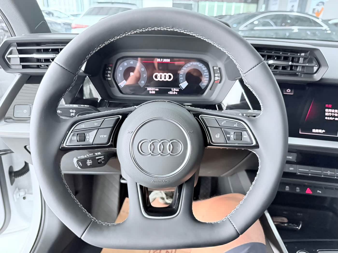 Audi A3 1.4 л 2022 г. Белый, пробег 36000 км