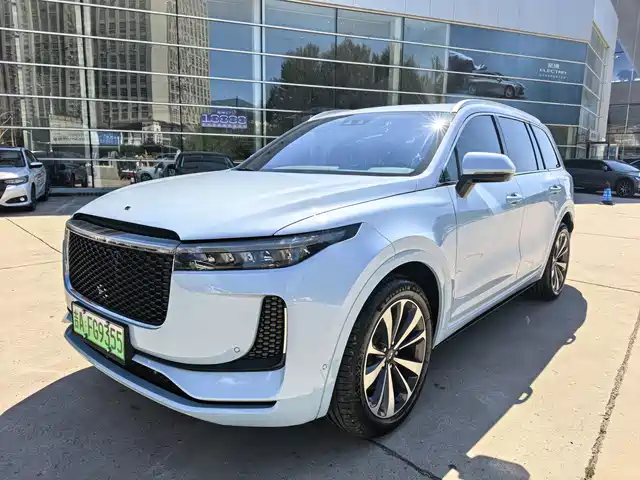 Li Auto ONE