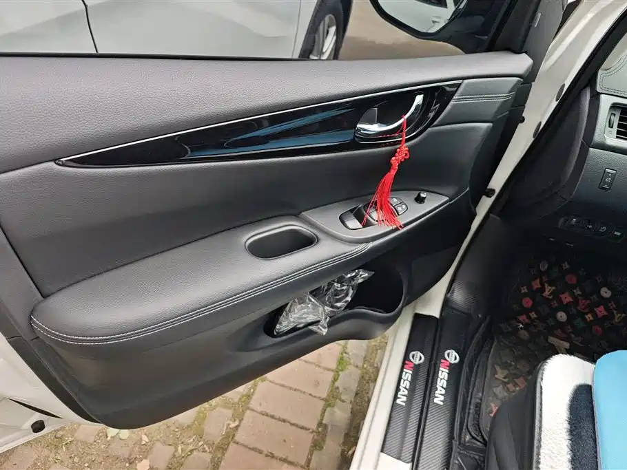 Nissan Tiida 2024 1.6L CVT