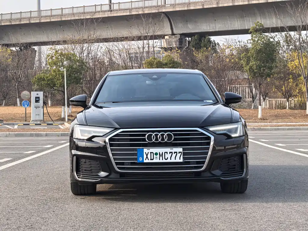 Audi A6L 2021 40 TFSI Luxury
