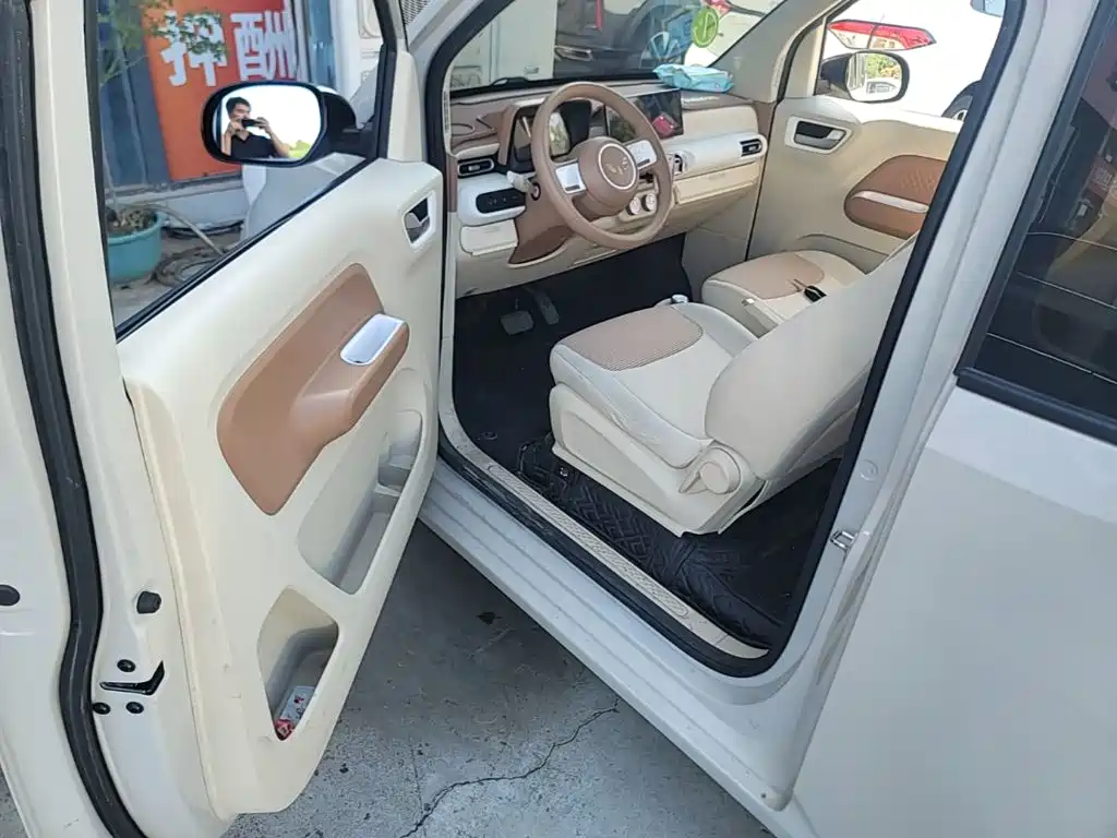 Wuling MINIEV — миниатюра 16