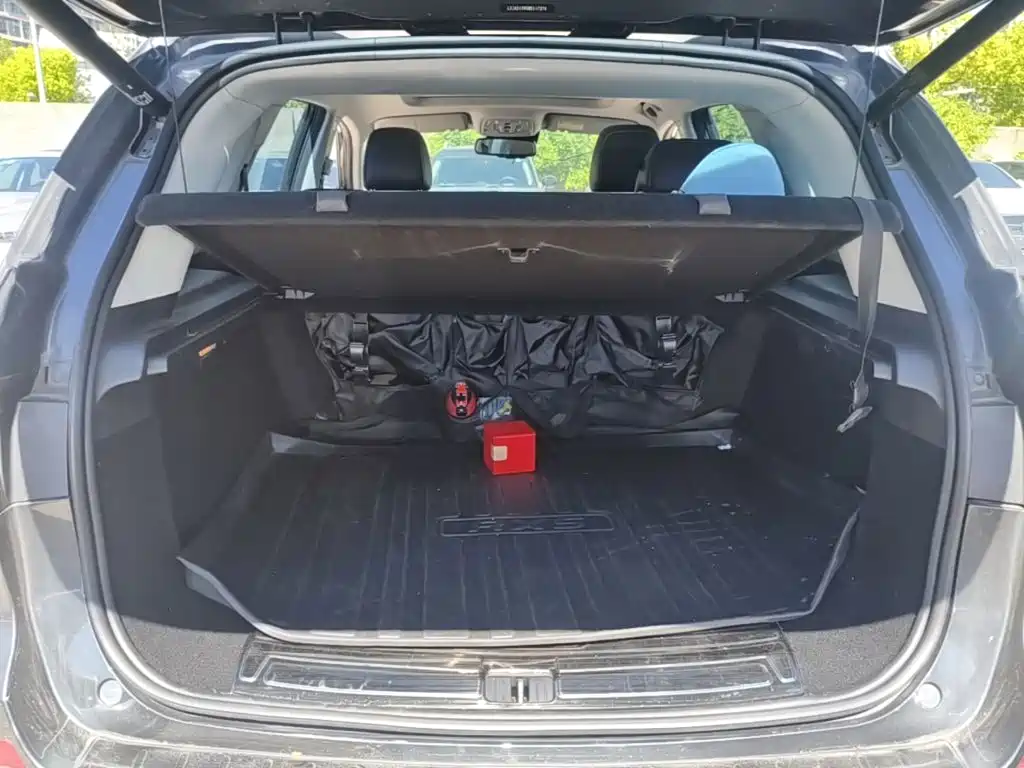 Roewe RX5 New Energy — миниатюра 19